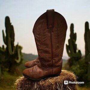 Tony Lama size 8.5 leather boots